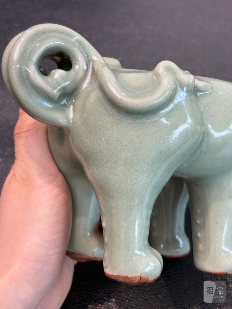 明晚期 龙泉窑梅子青狮形熏炉 - 图6